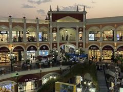 -佛罗伦萨小镇广佛名品奥特莱斯(疏港路店)