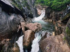 -鄣山大峡谷