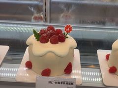 -花花卷卷·鲜食蛋糕(静安久光百货店)