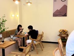 -Reset Coffee 与海咖啡