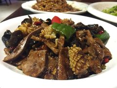 火爆三鲜-刘胖子家常菜·蹄花焖藕(中南店)