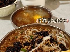 -正宗杨记普洱酸醋米线(总店)