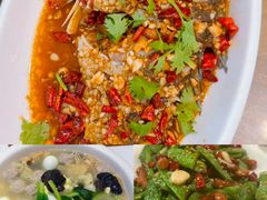 -鲁南仔·滕州炒鸡(经三路店)