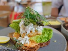 炸海鲈鱼三明治-BOR Eatery(安福路店)