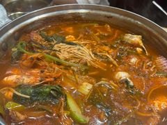 -青瓦餐厅·生鱼片·韩园烤肉(西塔店)