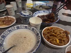 -荣家小吃(紫阳街店)