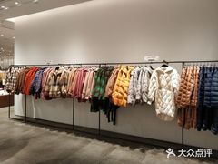 -URBAN REVIVO(西安Momopark店)