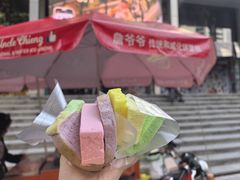 -詹爷爷乌节路街头冰淇淋