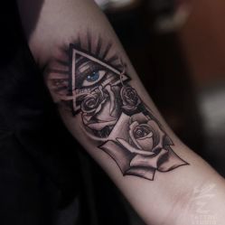 -见雾TATTOO STUDIO