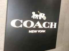 -COACH蔻驰(百联奥特莱斯广场店)