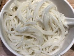 -花馬肆.云南过桥米线(汉神购物广场现场熬汤店)
