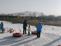 -华彬猛犸滑雪场