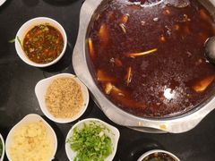 -冯记香辣兔火锅(茶店子总店)