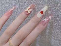 -悦指间美甲美睫