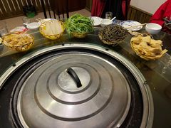 柴锅炖水库鱼-姥家大锅台水库渔家