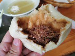 牛肉大葱包子-李小老烧饼(常营民族家园店)