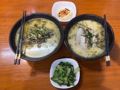 -鲜笃面(肇嘉浜路店)