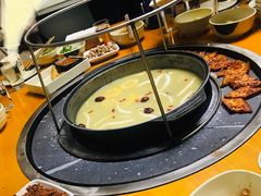 鱼头熬的白汤-重庆乌鱼庄·龙滋鲜(青羊大道店)