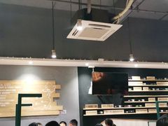 大堂-木屋烧烤(岗顶二店)