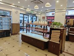 -红宝石·鲜奶小方·海派西点房(南丹店)