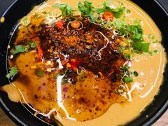 -沸炉重庆老火锅(军事博物馆店)