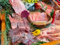 -山川小町·极番烧肉(新地假日广场店)