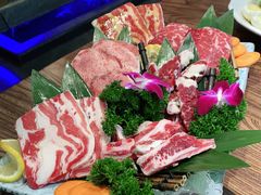 -明洞阿姨·韩式酱蟹烤肉·创意料理(三元桥店)