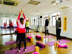 -爱尔乐美孕产瑜伽·普拉提