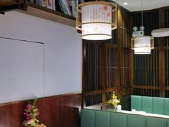 -阿瓦山寨·湘菜现炒·剁椒鱼头王(咸阳总店)