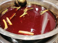 -肖肖酸萝卜鱼火锅(总店)