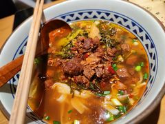 酸菜牛腩粉-三两粉(深圳龙华上塘店)