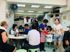 等位区-维记咖啡粉面(福荣街店)