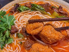 -粉八·云南米线·建水烧烤(常熟路店)