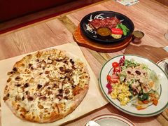 -玛格萝妮比萨屋(四平店)