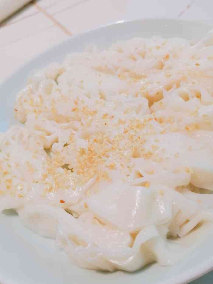 山顶沙河粉(一汇店)-"出来江门玩路过一汇广场,就来逛逛没想到吃.