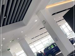 -奔驰上海利星(七宝店)