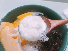 -小团圆糖水铺(襄阳南路店)