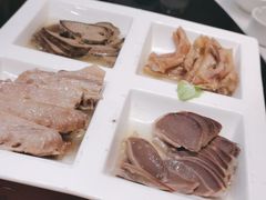 -香山湖家家宴(中山陵店)