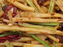 -马尔龙新疆饭店·清真(瑞景店)