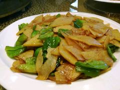 -老码头黑皮肘子锅包肉熏酱水饺(文政街店)