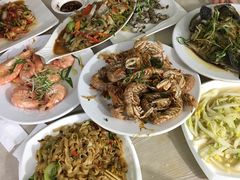 -覃记海鲜美食餐厅