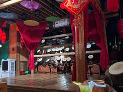 大堂-老滇山寨•云南特色菜•地方菜•民族风情歌舞表演(金碧店)