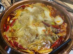 -虾弄弄海派小龙虾·牛羊蝎子火锅