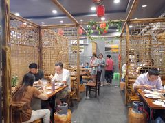 大堂-铁锅炖灶台鱼老三炖鱼馆