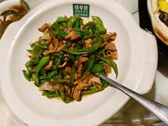 -绿草地·湘菜(酃湖师院店)
