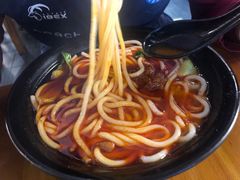 -丽虹云南过桥米线(兴工街店)