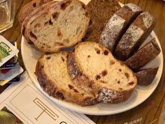 -Common Table · Brunch & Coffee