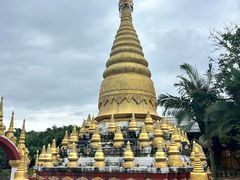-一寨两国风景区