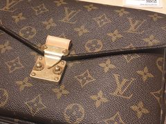 -LV路易威登(德基广场店)