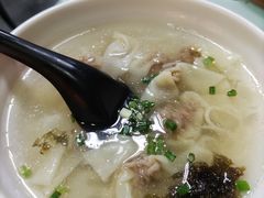 鲜肉小馄饨-食惠里小笼包面馆(越秀店)